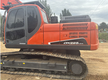 Crawler excavator Doosan DX 225 Korea imports doosan DX225: picture 2