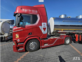 Tractor unit SCANIA R 530 V8