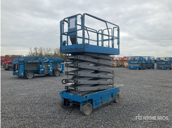 Scissor lift GENIE