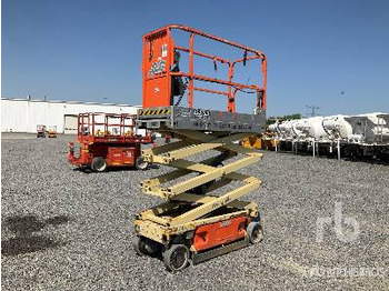 Scissor lift JLG