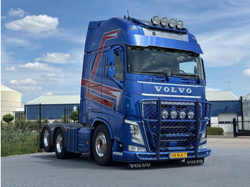 Tractor unit VOLVO FH13 540