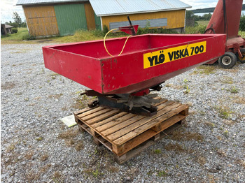 Fertilizer spreader