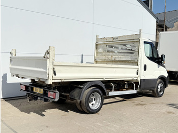 Tipper van Iveco Daily 35C12 2.3 Kipper Dubbellucht Trekhaak Airco Cruise Control Lucht Geveerde Stoel: picture 4