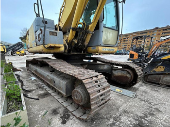 Excavator NEW HOLLAND E215B