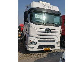 Tractor unit FAW J7: picture 2