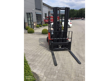 Electric forklift EP Equipment EFL181: picture 2