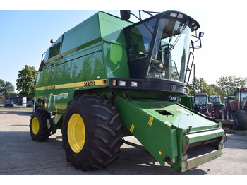 Combine harvester John Deere 2064: picture 2 Combine harvester John Deere 2064: picture 2