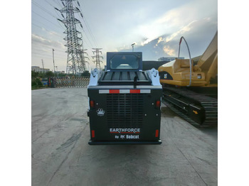 Skid steer loader BOBCAT S160: picture 4