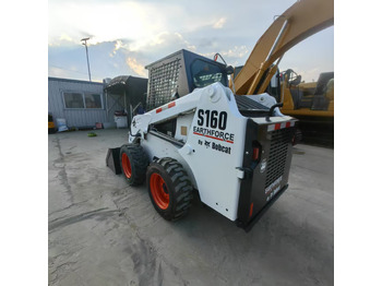 Skid steer loader BOBCAT S160: picture 2