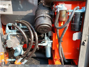 Mini excavator Hitachi ZX70: picture 3