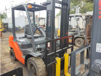 Diesel forklift Toyota FD30: picture 5 Diesel forklift Toyota FD30: picture 5
