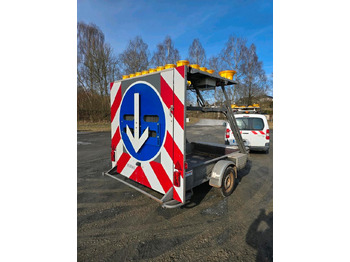 Trailer Nissen Absperrtafel VZ 616 FAT Verkehrsleittafel Horizont Verkehrssicherungsanhänger Verkehrsleitanhänger Verkehrsleittafel Verkehrssicherung: picture 3