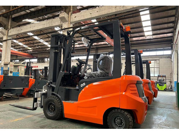 Electric forklift