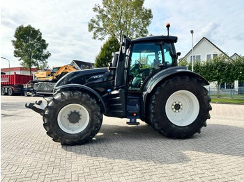 Farm tractor VALTRA T-series