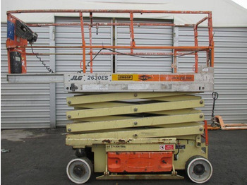 Scissor lift JLG
