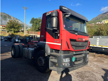Cab chassis truck IVECO Stralis