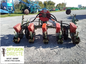 Precision sowing machine