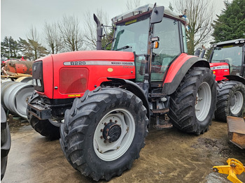 Farm tractor MF 8220 Tractor, needs repair: picture 2