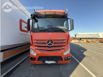 Leasing of Mercedes-Benz Actros 2551  Mercedes-Benz Actros 2551: picture 2