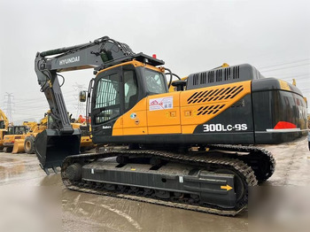 Crawler excavator HYUNDAI