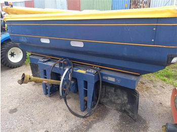 Fertilizer spreader BOGBALLE
