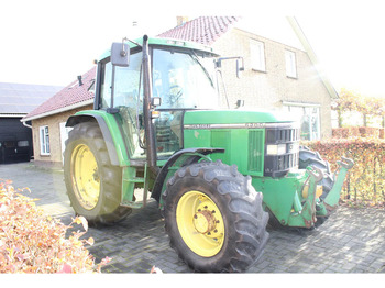 Farm tractor JOHN DEERE 6200