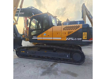 Crawler excavator HYUNDAI