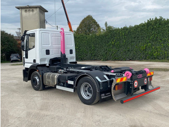 Hook lift truck IVECO EUROCARGO 120E25 SCARRABILE: picture 3 Hook lift truck IVECO EUROCARGO 120E25 SCARRABILE: picture 3