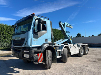 Leasing of IVECO TRAKKER 450 SCARRABILE IVECO TRAKKER 450 SCARRABILE: picture 1