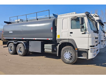 New Tank truck for transportation of fuel SINOTRUK 2025 New Howo Oil Tanker Trucks for Sale in Congo: picture 2
