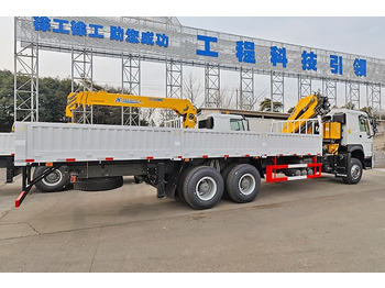 Crane truck