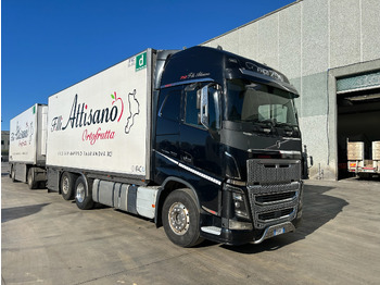 Refrigerator truck VOLVO FH 750