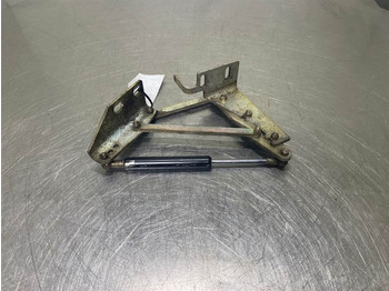 Leasing of Schaeff SKL834-0451019031-Hinge left/Scharnier Schaeff SKL834-0451019031-Hinge left/Scharnier: picture 1