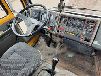 Interior photo 1: Tipper Ford CARGO 1213