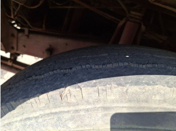 Cab chassis truck Mercedes-Benz 1113: picture 4