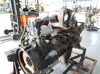 Construction machinery Komatsu SAA6D140E-6 FOR PARTS: picture 3 Construction machinery Komatsu SAA6D140E-6 FOR PARTS: picture 3