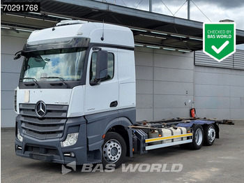 Container transporter/ Swap body truck MERCEDES-BENZ Actros 2542