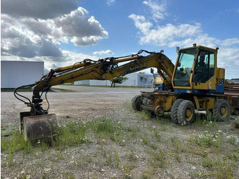 Wheel excavator CASE 788