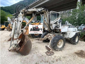 Wheel excavator MECALAC