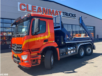 Skip loader truck MERCEDES-BENZ Arocs