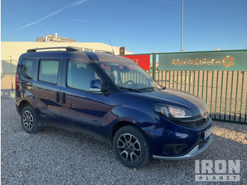 Passenger van 2019 Fiat Doblo 5 Passenger Van: picture 3