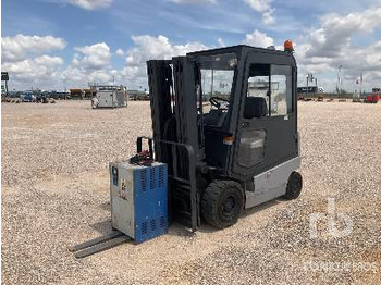 Electric forklift NISSAN