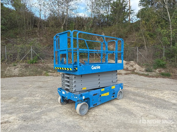 Scissor lift GENIE