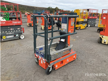 Vertical mast lift