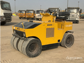 Pneumatic roller BOMAG