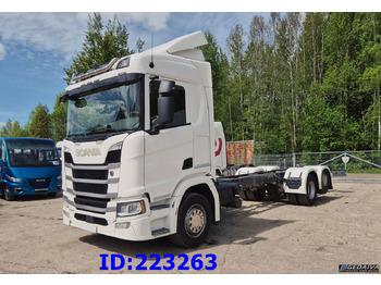 Cab chassis truck SCANIA R