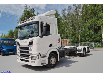 Cab chassis truck SCANIA R