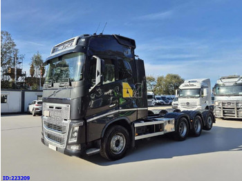 Cab chassis truck VOLVO FH16 750