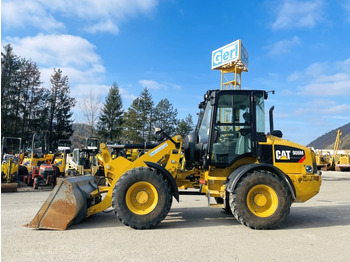 Wheel loader CATERPILLAR 908M