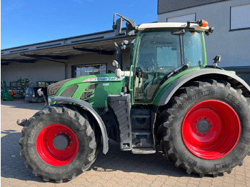 Farm tractor FENDT 720 Vario